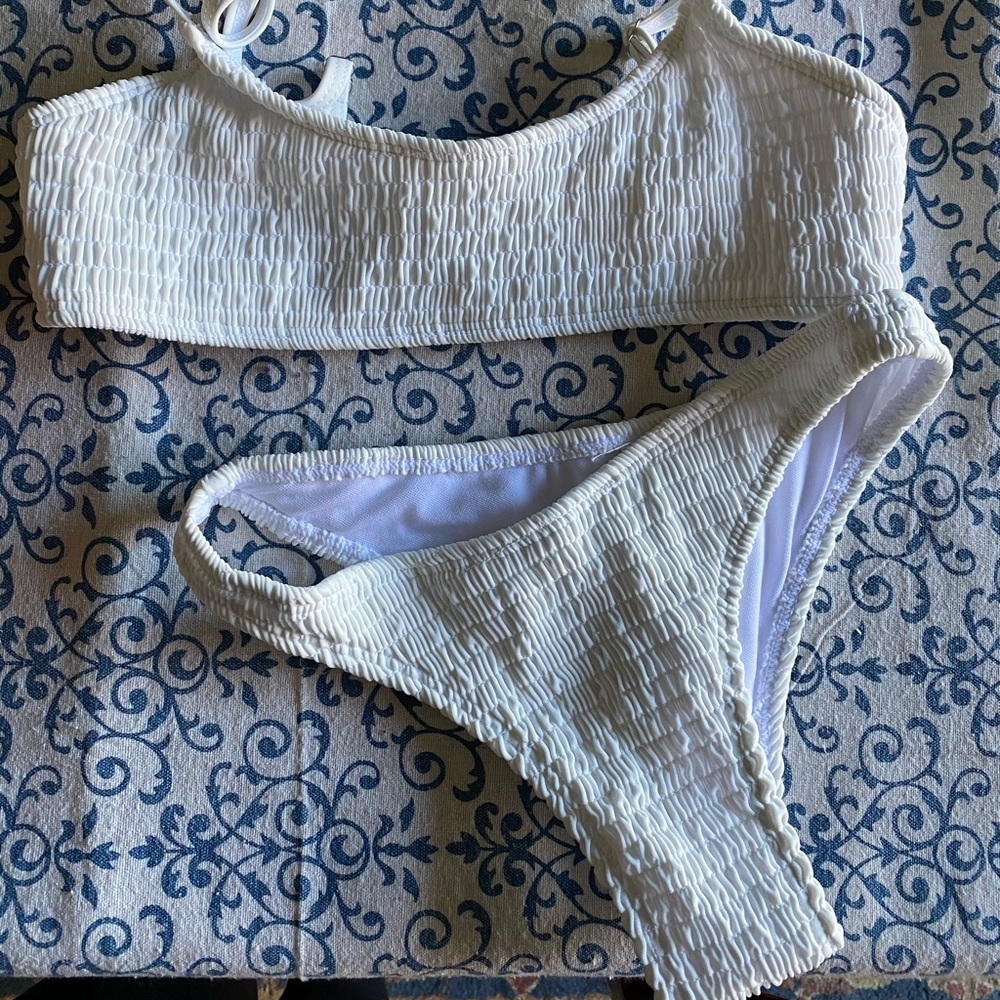 White Bikini 👙 new with tags, SHEIN